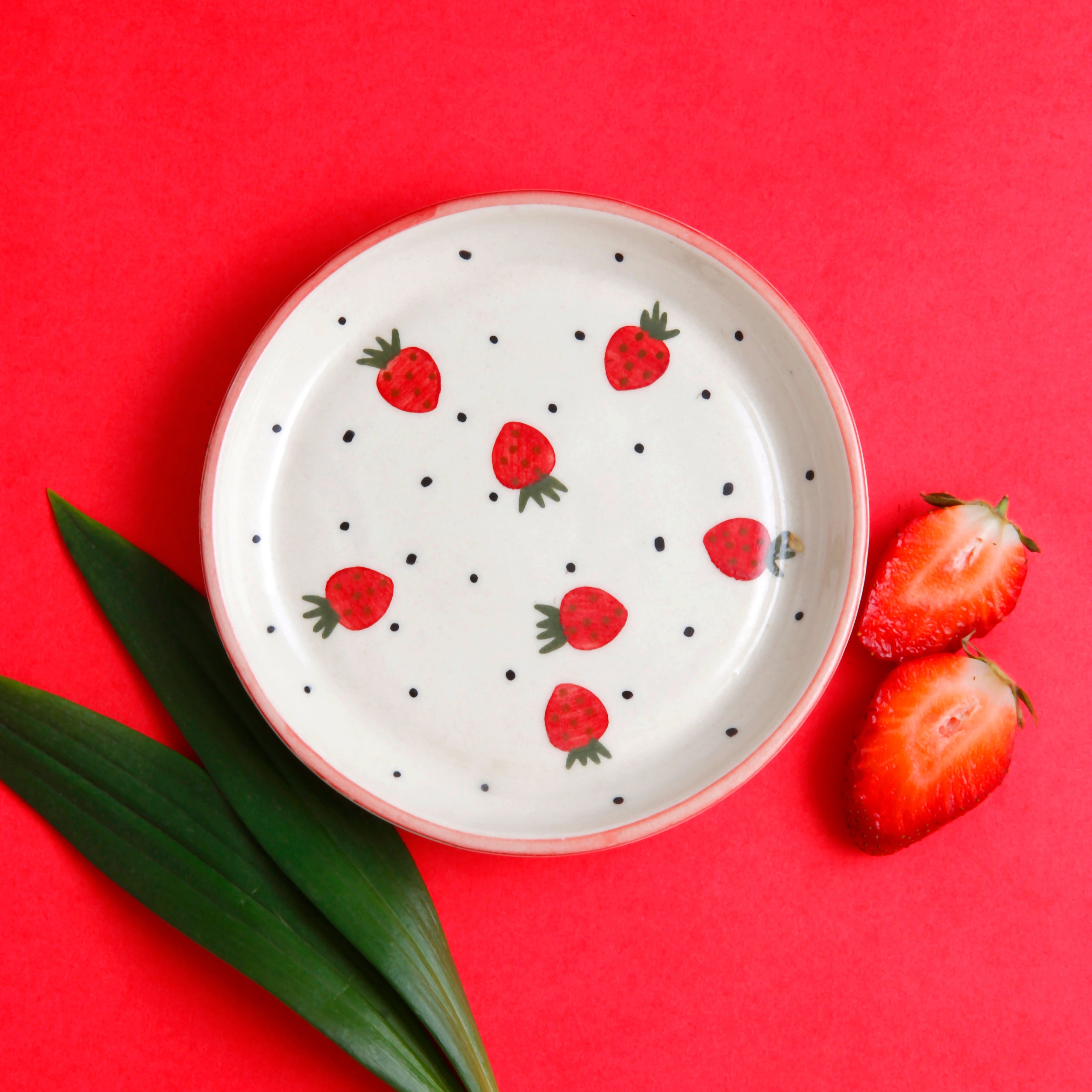 Strawberry Dessert & Quarter Plate Combo - 5 Inch & 7 Inch