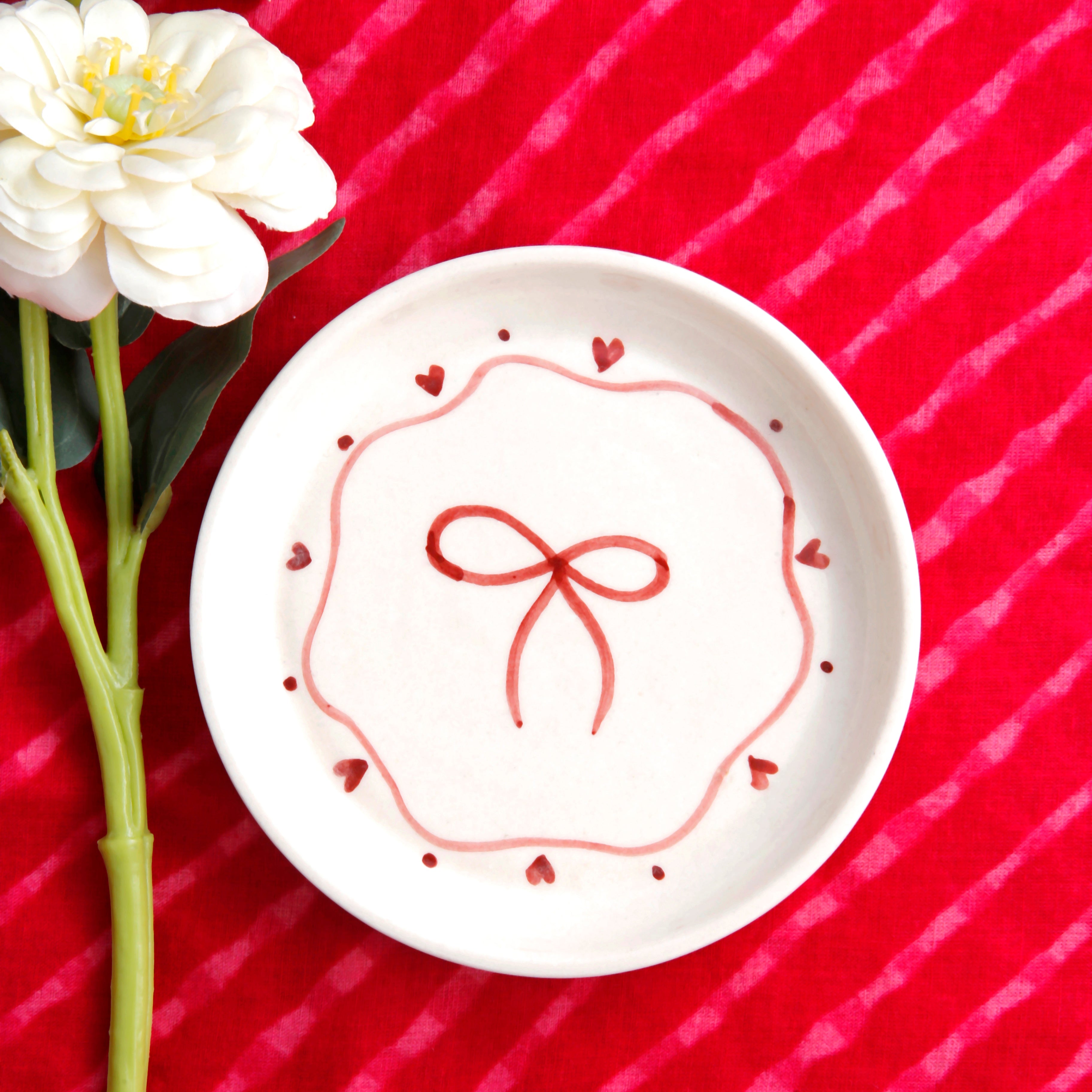 Bow Dessert & Quarter Plate Combo - 5 Inch & 7 Inch