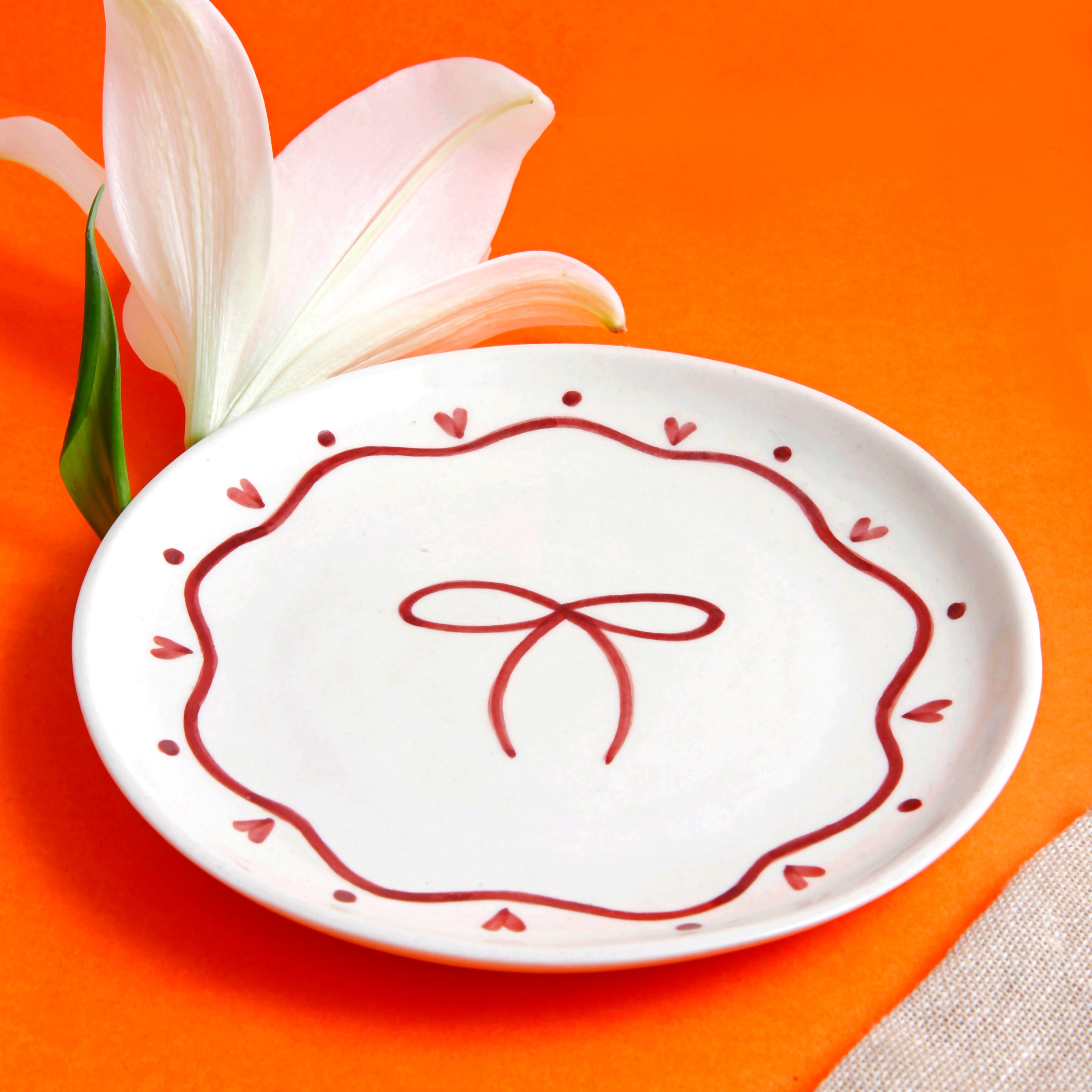 Bow Quarter Plate - 7 Inch